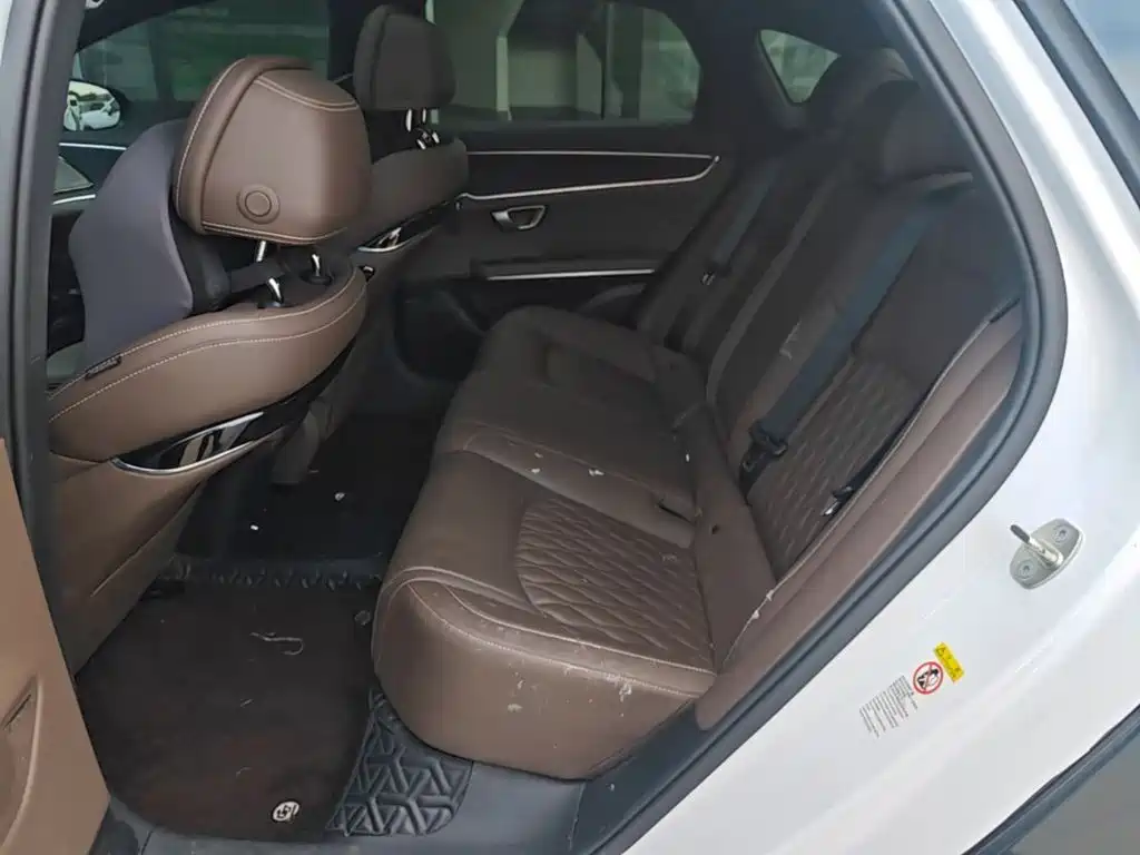 BYD Han — миниатюра 17