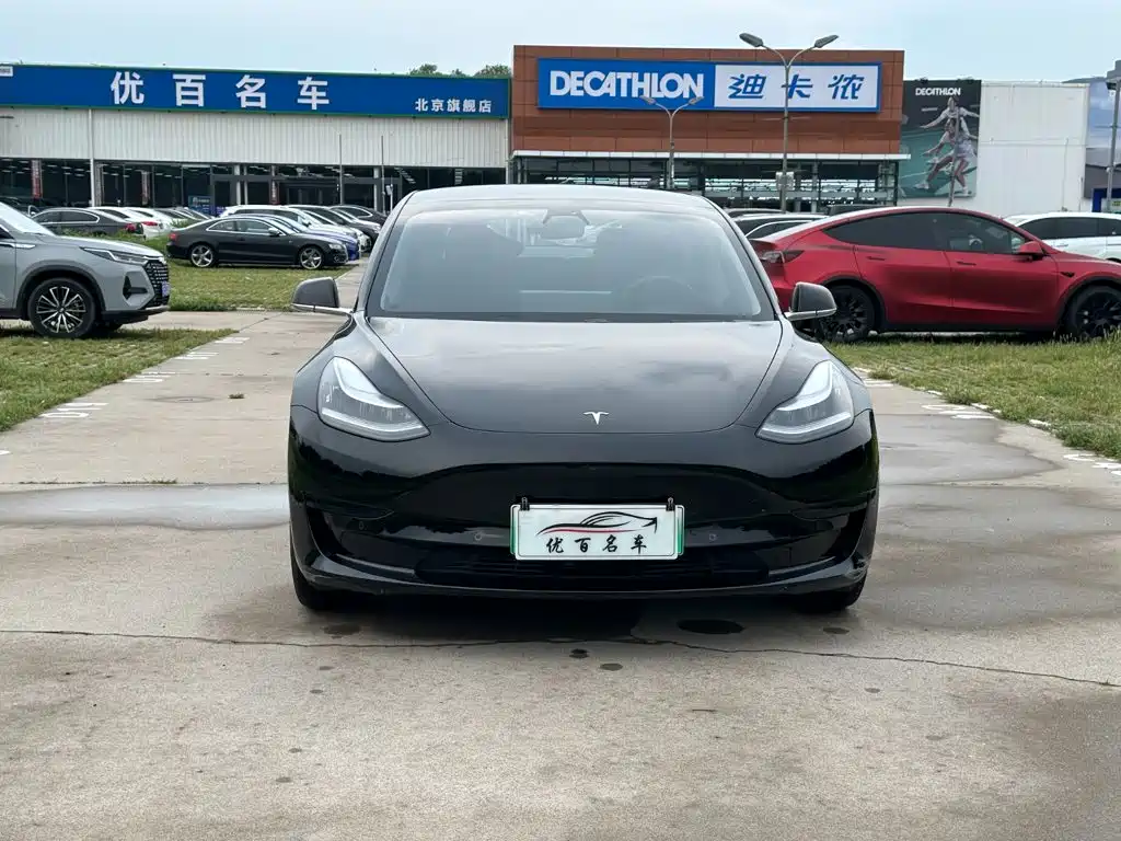 Tesla Model 3 — миниатюра 16
