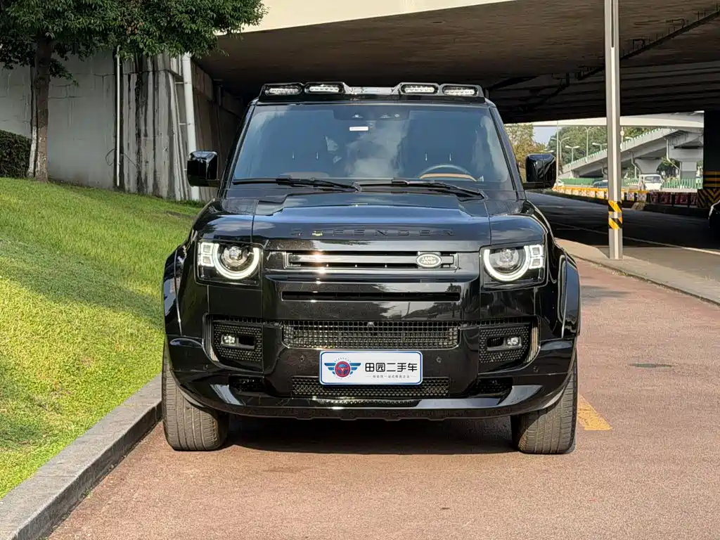 Land Rover Defender — миниатюра 2