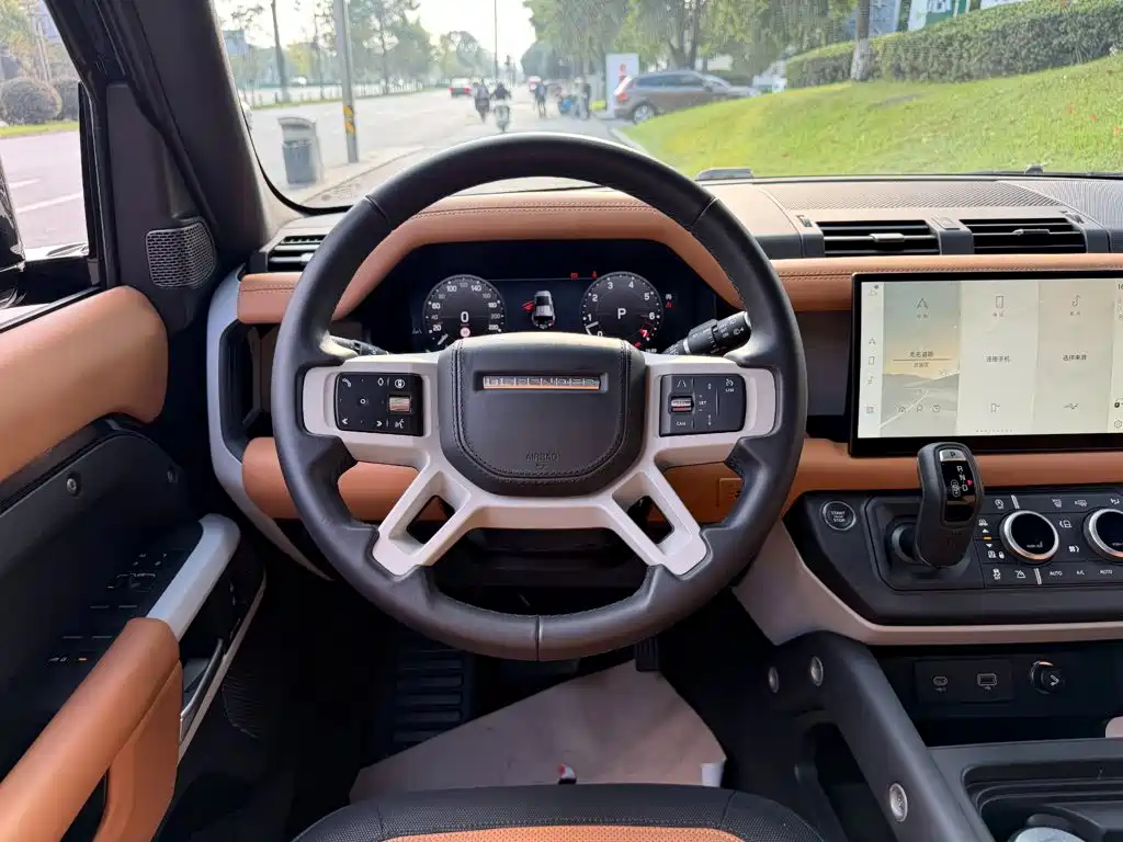 Land Rover Defender — миниатюра 13