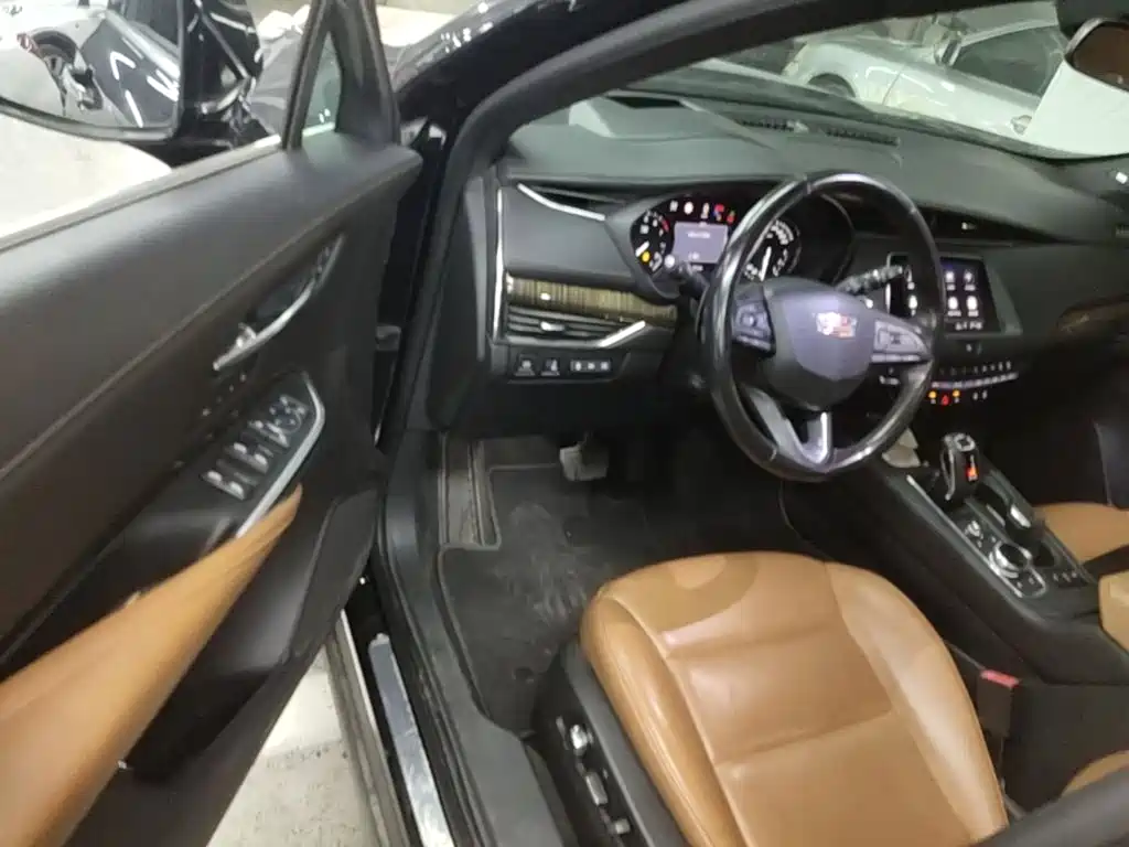 Cadillac XT4 — миниатюра 16