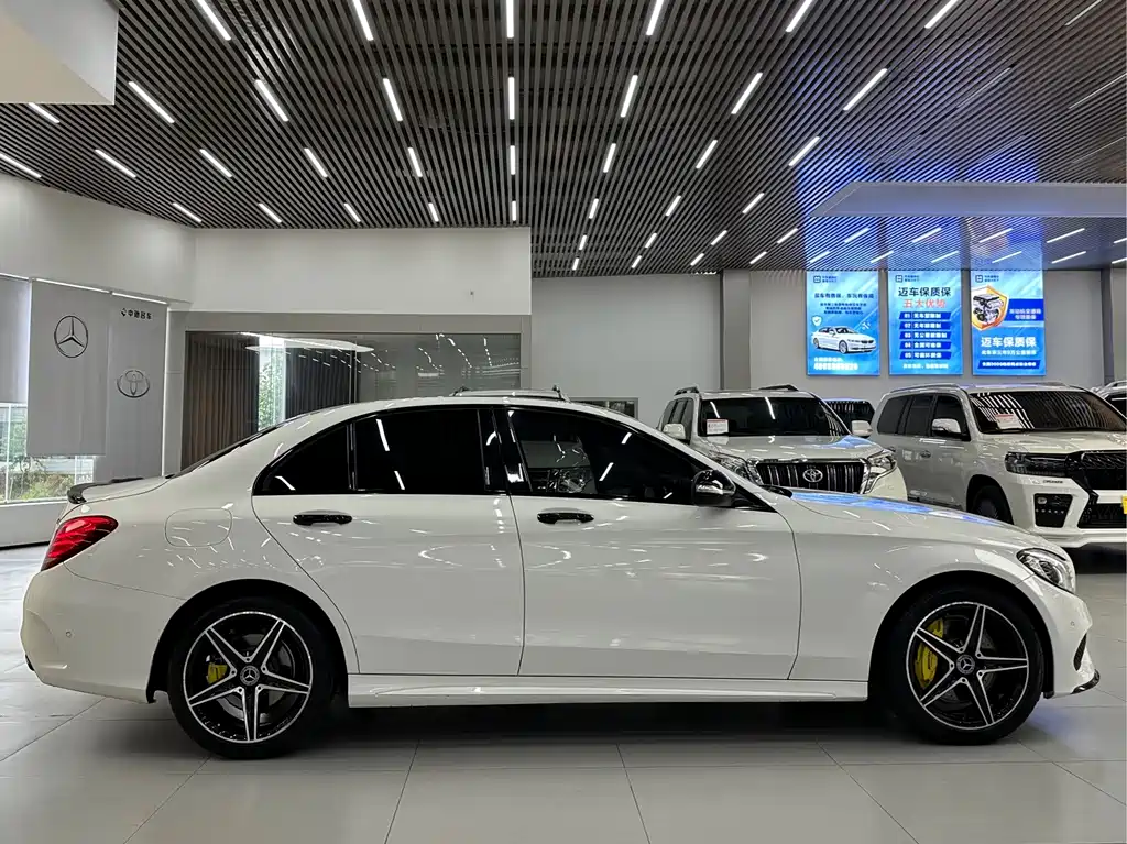 Mercedes-Benz C-Class — миниатюра 3