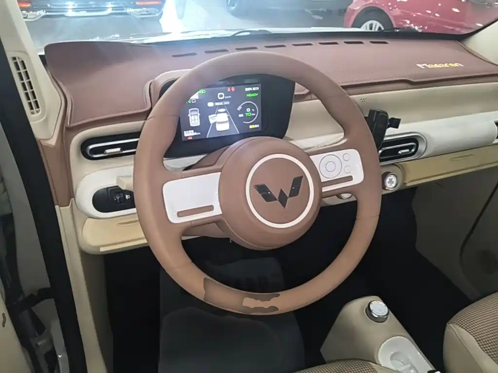 Wuling MINIEV — миниатюра 11