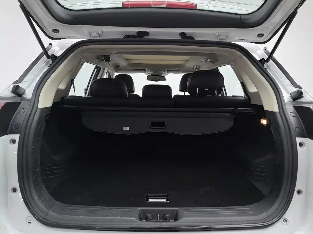 Geely Boyue — миниатюра 16