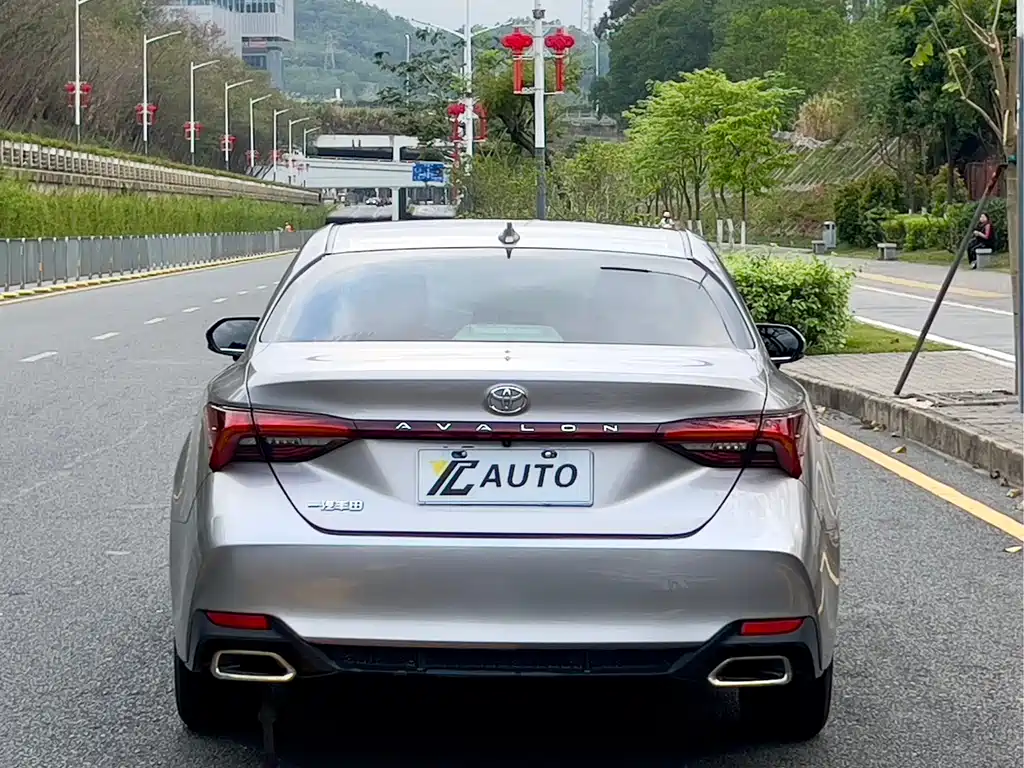 Toyota Avalon 2023 2.0L