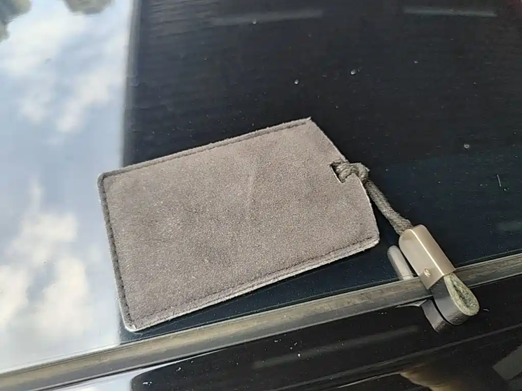 Tesla Model Y — миниатюра 9