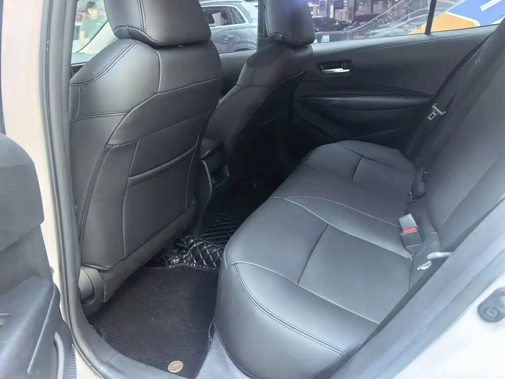 Toyota Corolla — миниатюра 8