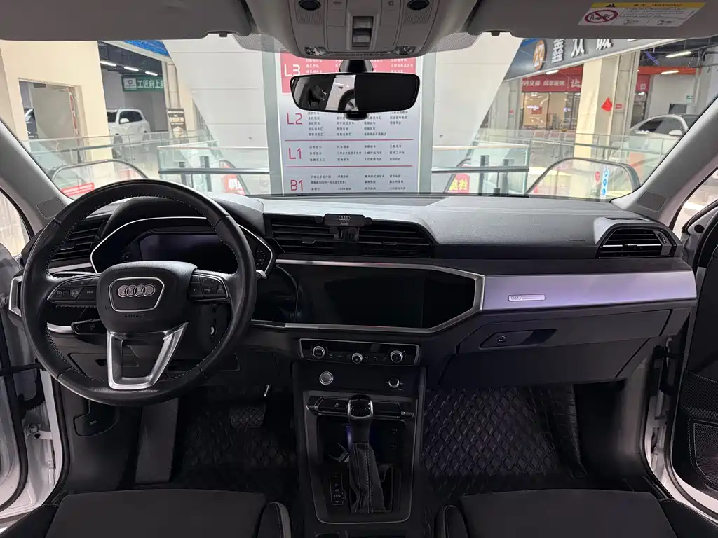 Audi Q3 — миниатюра 5