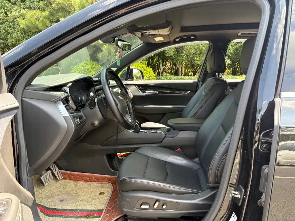 Cadillac XT6 — миниатюра 4