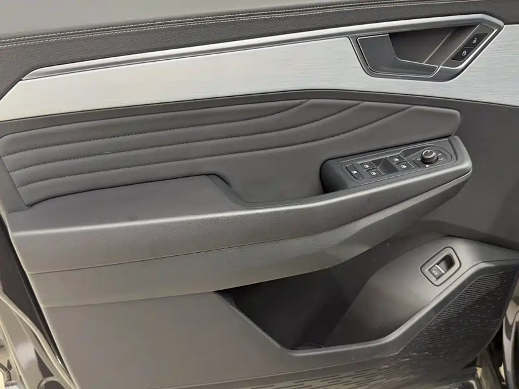 Volkswagen Talagon — миниатюра 4