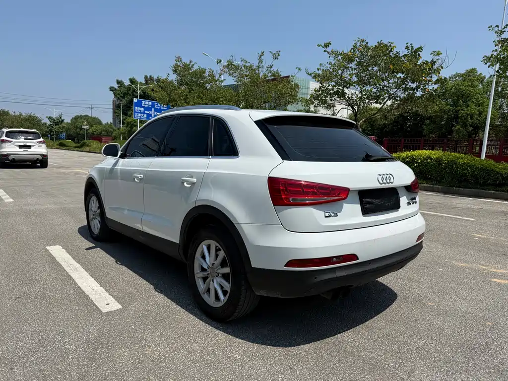 Audi Q3 — миниатюра 6