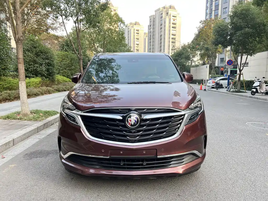 Buick GL8 — миниатюра 2
