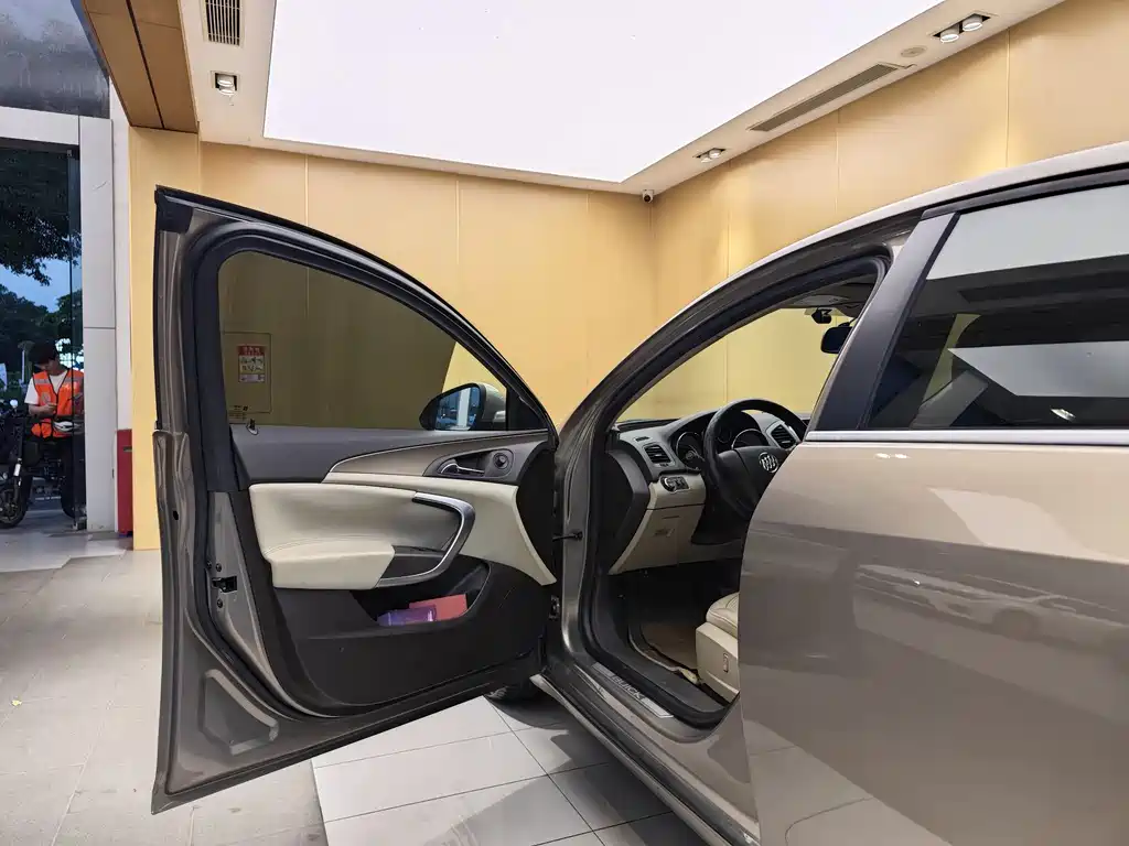 Buick Regal 2012 2.0L Comfort
