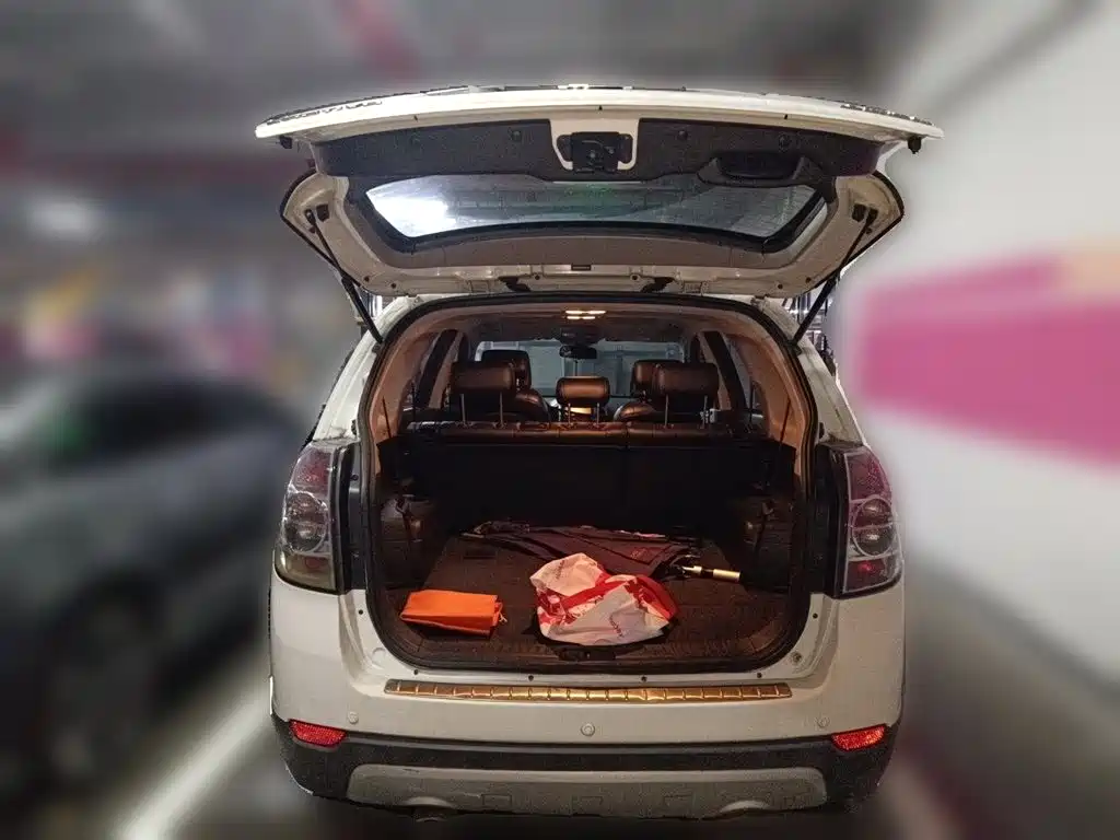 Chevrolet Captiva — миниатюра 10