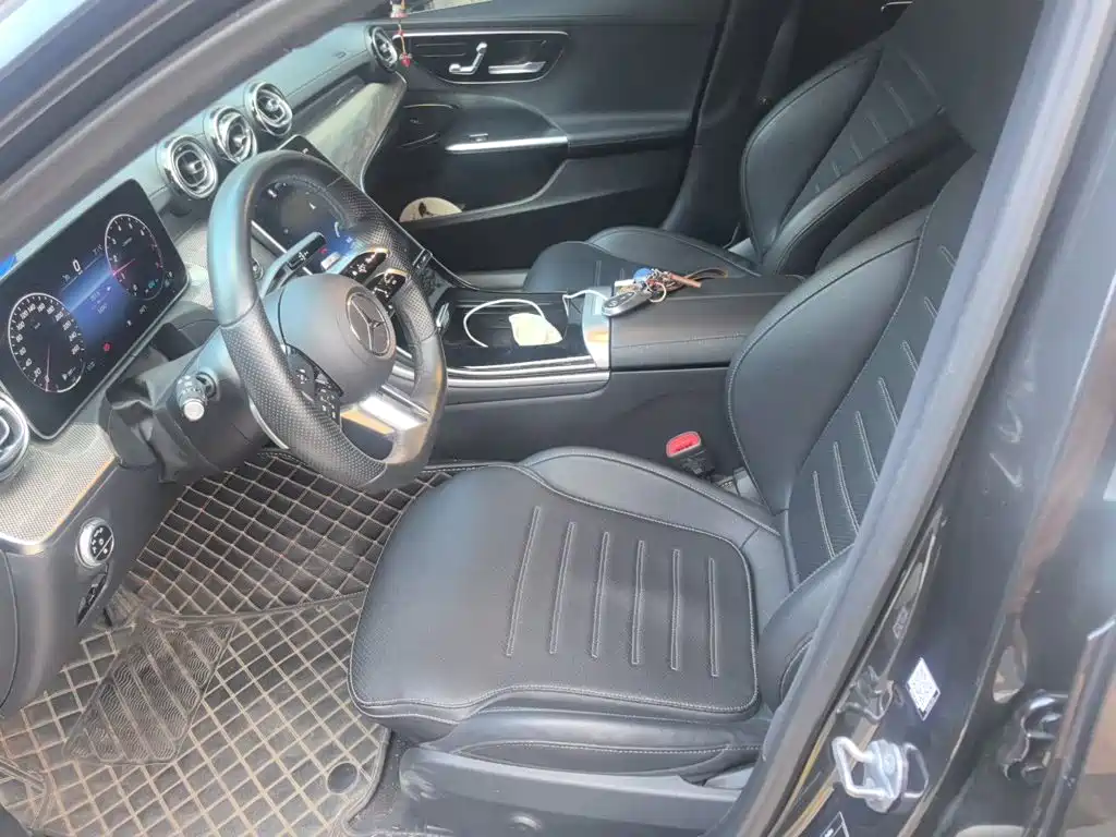Mercedes-Benz C-Class — миниатюра 8