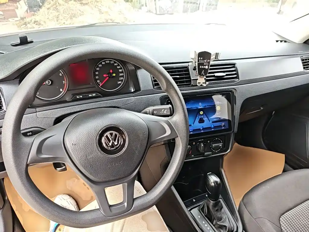 Volkswagen Santana — миниатюра 10