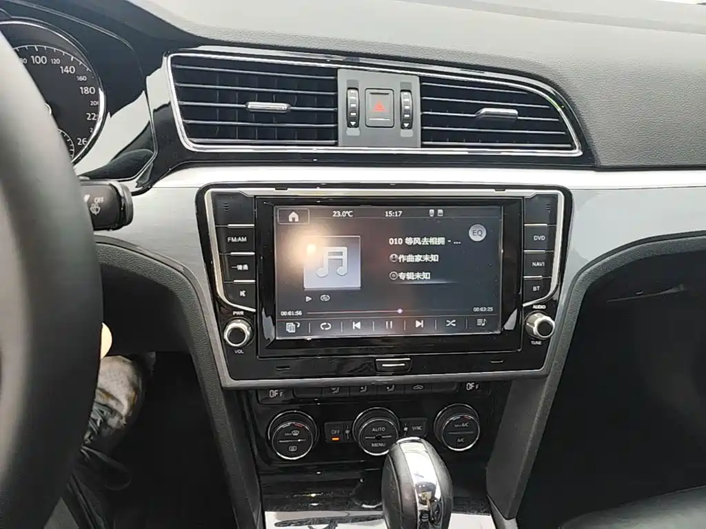 Volkswagen Lamando — миниатюра 13