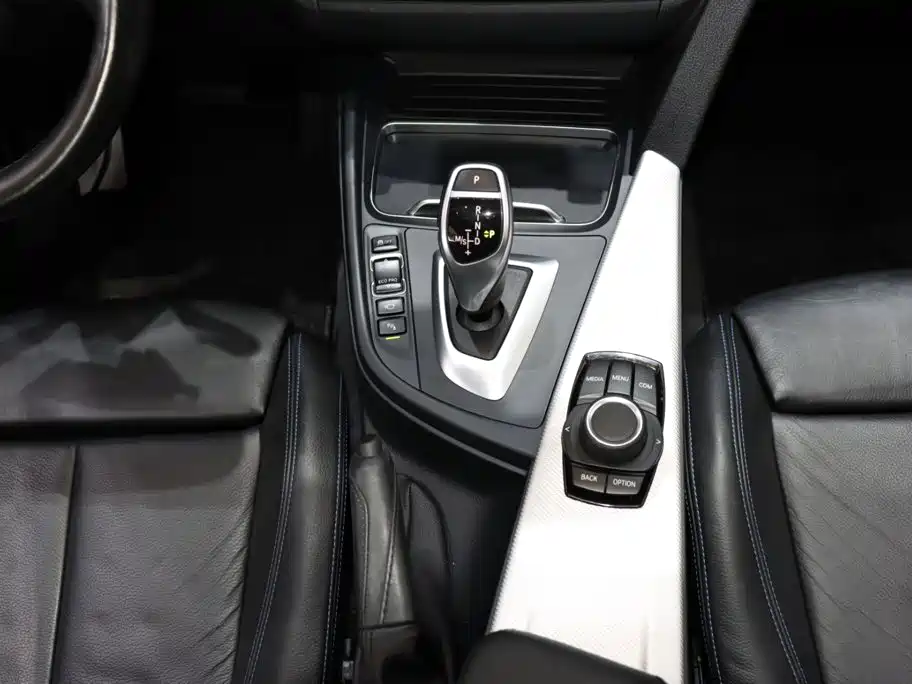 BMW 3 Series — миниатюра 15