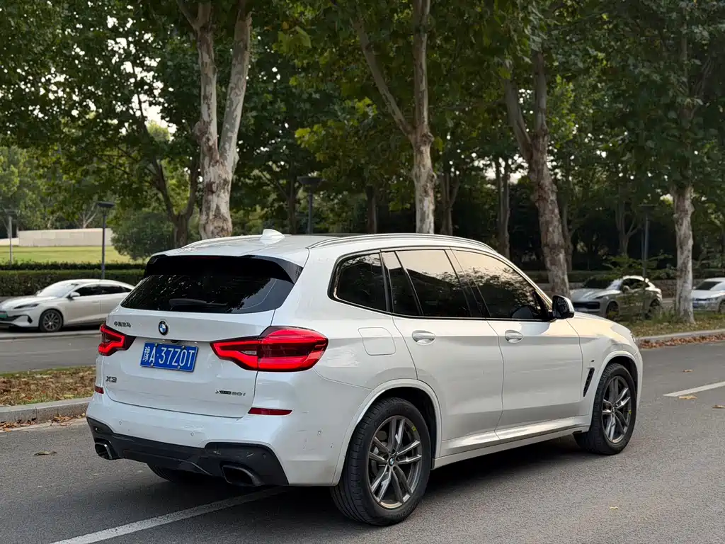 BMW X3 — миниатюра 9