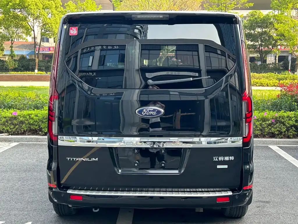 Ford Tourneo 2023 2.0T AT
