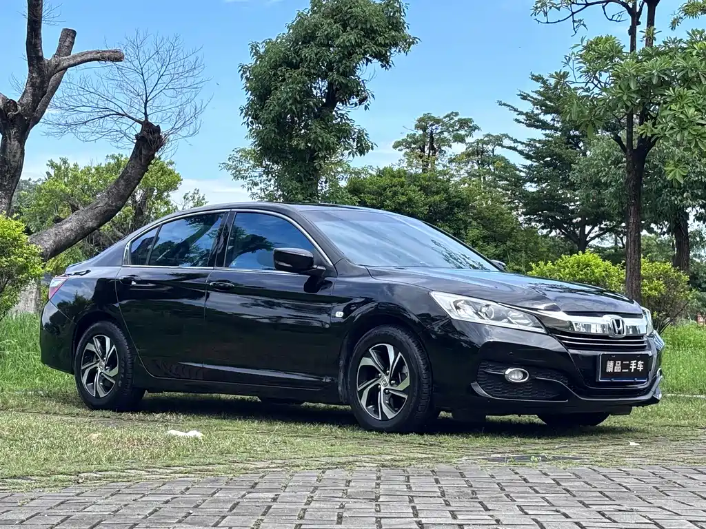 Honda Accord — миниатюра 5