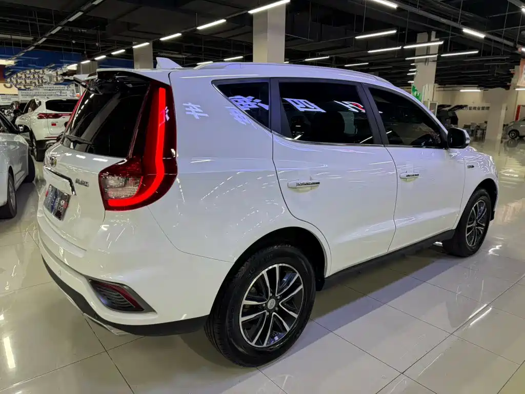 Geely Vision X6 — миниатюра 9