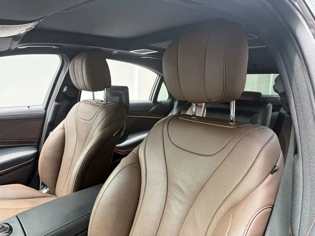 Mercedes-Benz S-Class — миниатюра 11