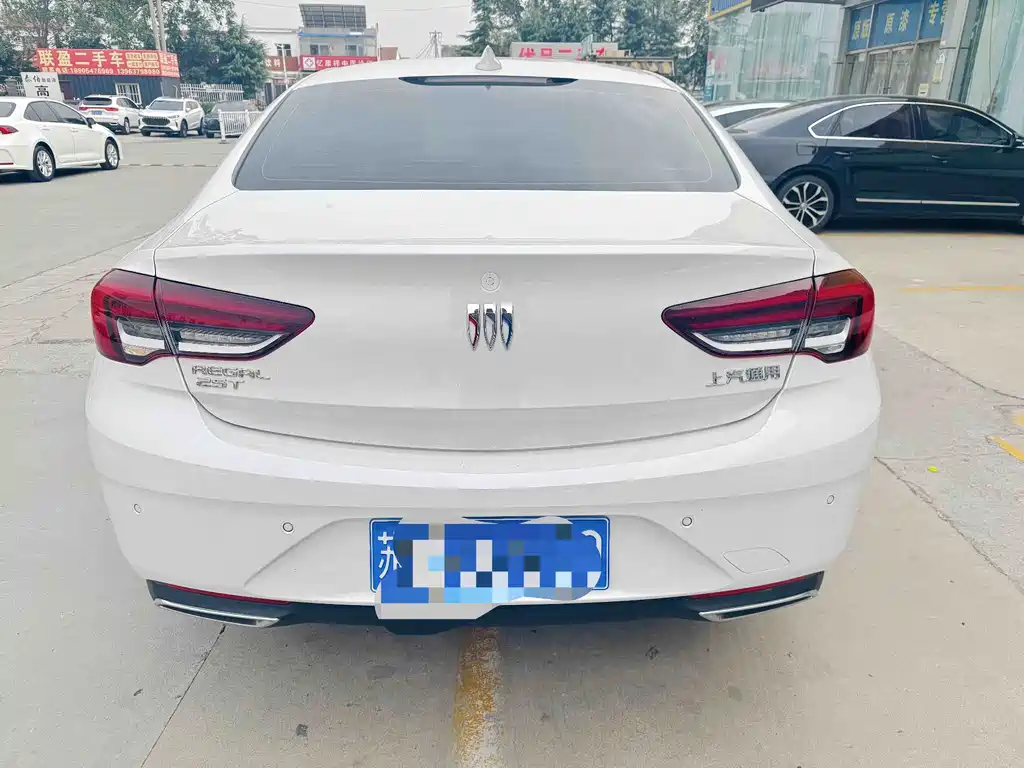 Buick Regal — миниатюра 4