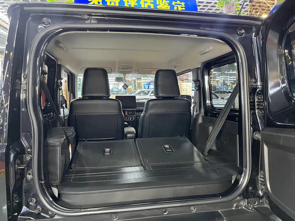 Suzuki Jimny — миниатюра 16