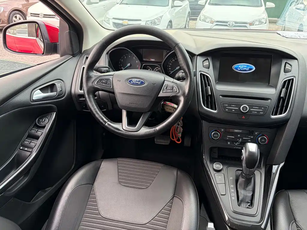 Ford Focus — миниатюра 9
