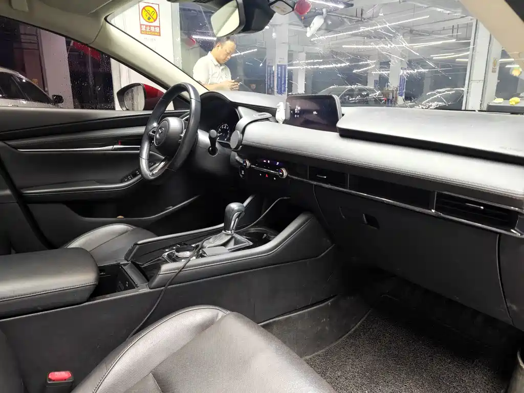 Mazda 3 Axela — миниатюра 9