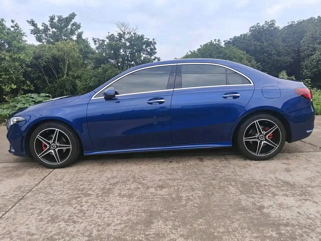Mercedes-Benz A-Class — миниатюра 3