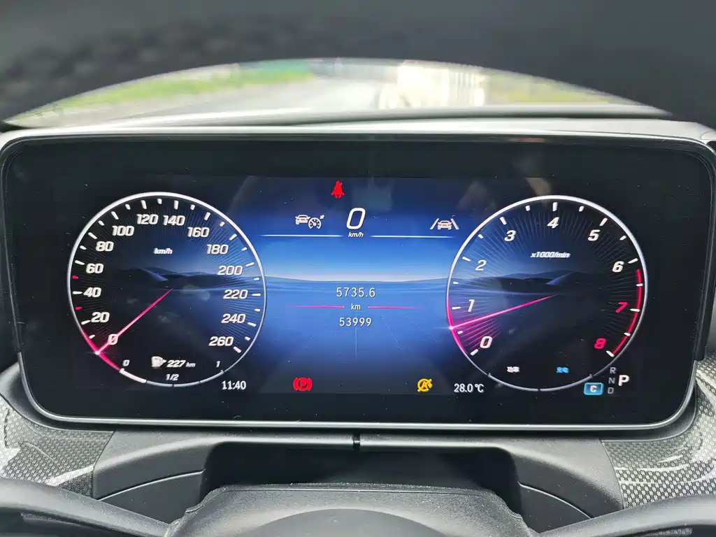 Mercedes-Benz CLE — миниатюра 13