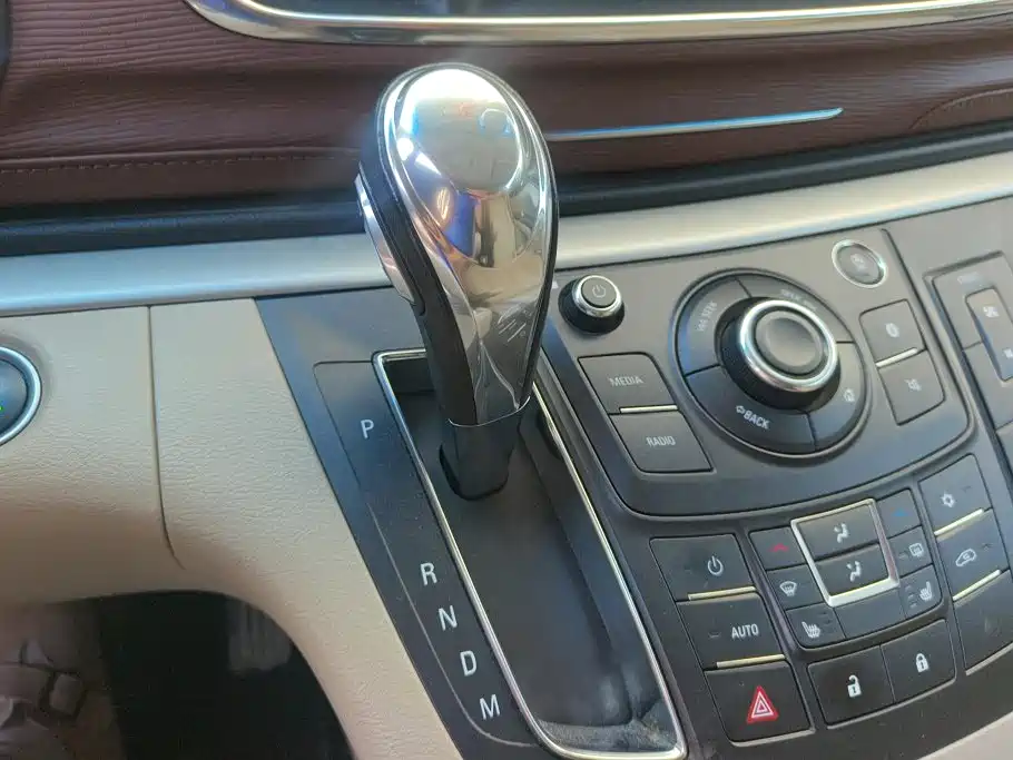 Buick GL8 — миниатюра 15