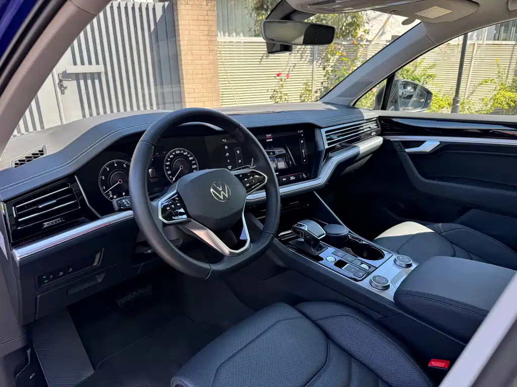 Volkswagen Touareg — миниатюра 5