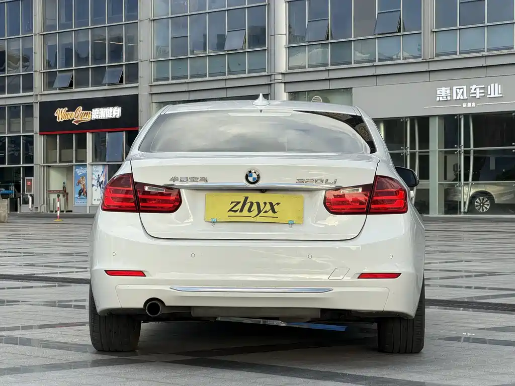 BMW 3 Series — миниатюра 6