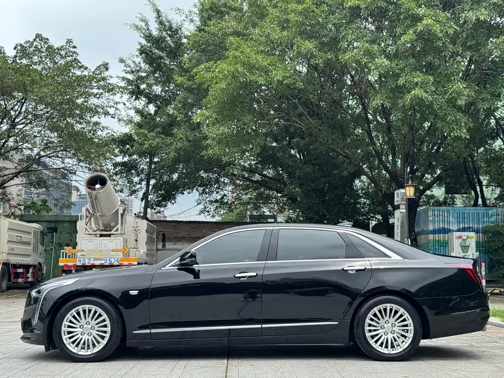 Cadillac CT6 — миниатюра 5