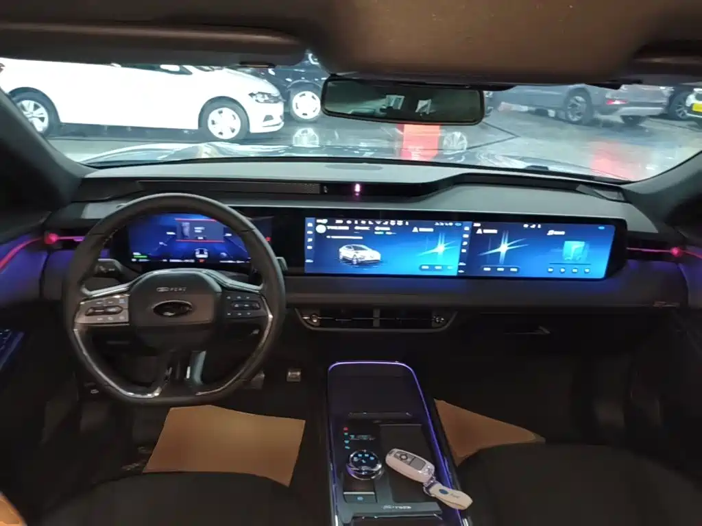 Ford Mondeo — миниатюра 10