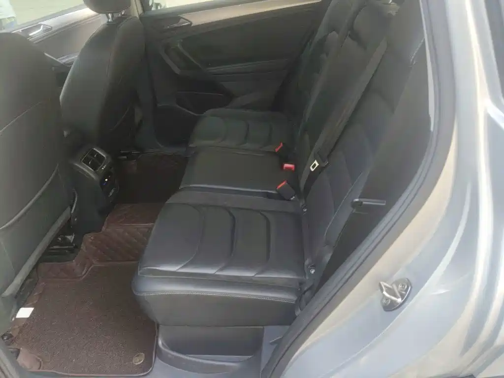 Volkswagen Tiguan L — миниатюра 18