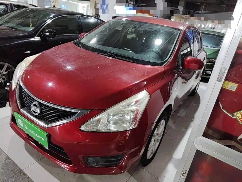 Nissan Tiida — миниатюра 2