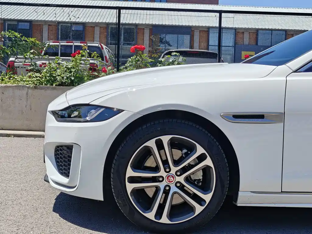 Jaguar XEL 2024 2.0T 250PS R-DYNAMIC S Sport