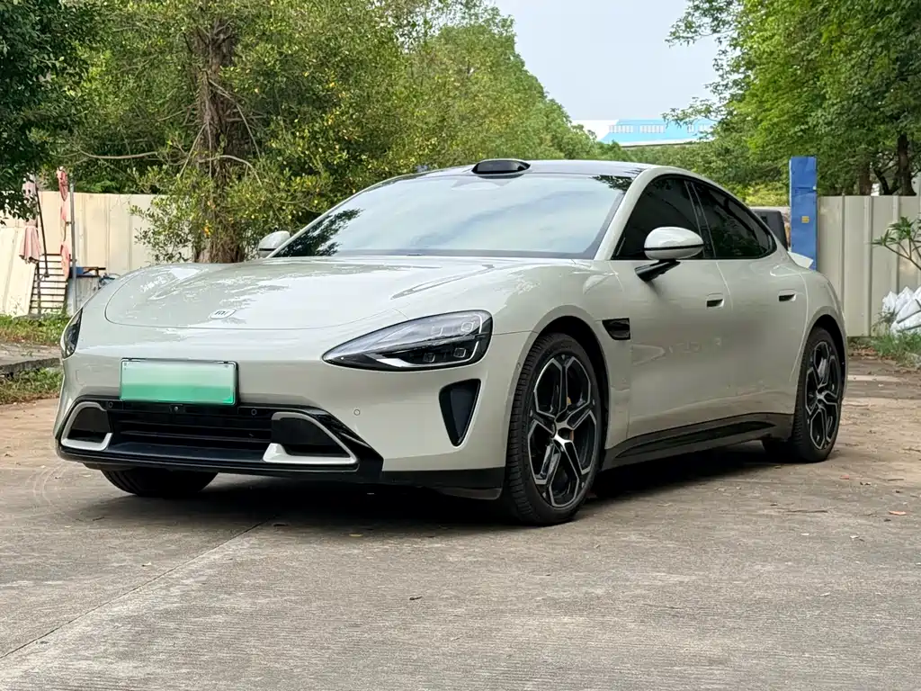 2025 xiaomi SU7 - zdjęcie 1 z 9