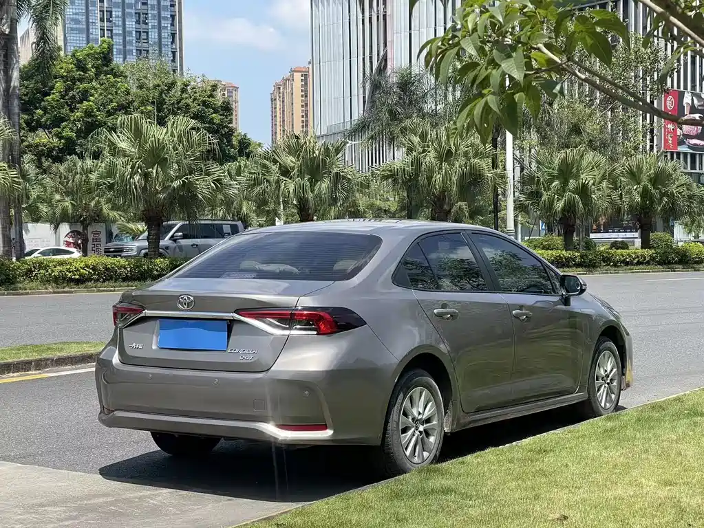 Toyota Corolla — миниатюра 6