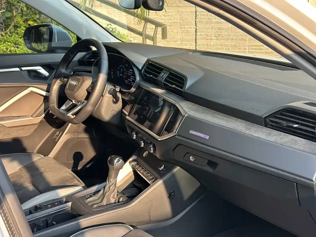 Audi Q3 — миниатюра 25