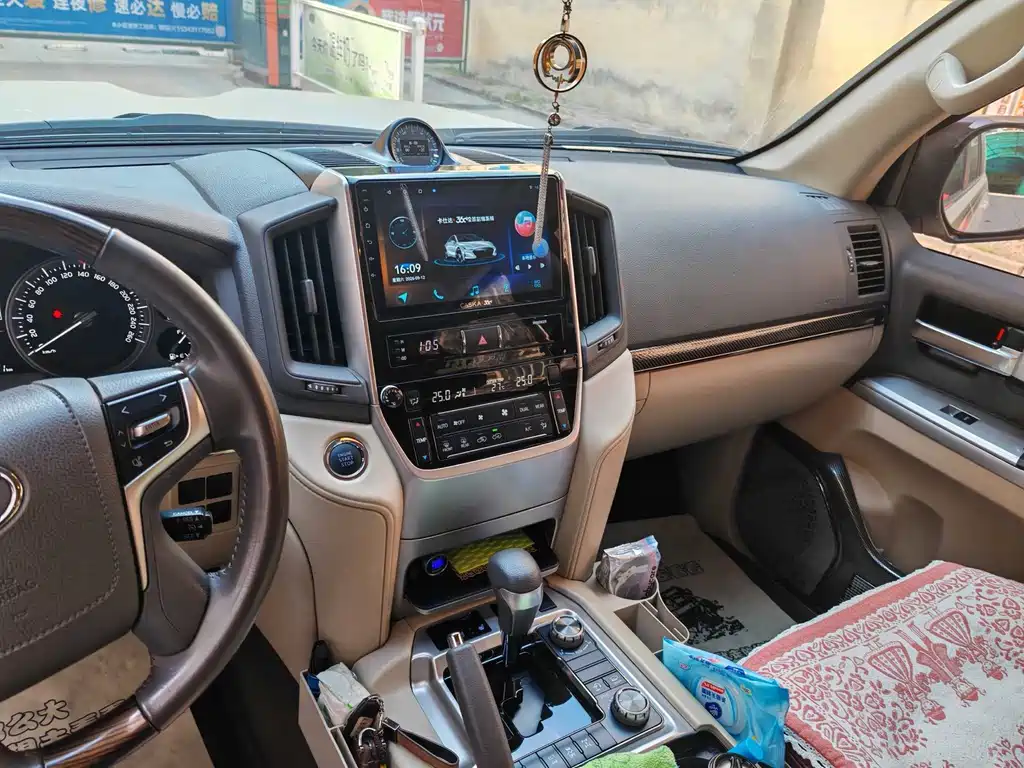 Toyota Land Cruiser — миниатюра 4