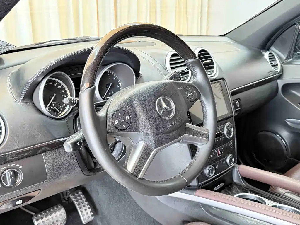 Mercedes-Benz GL 2011 GL 450 Luxury Grand Edition