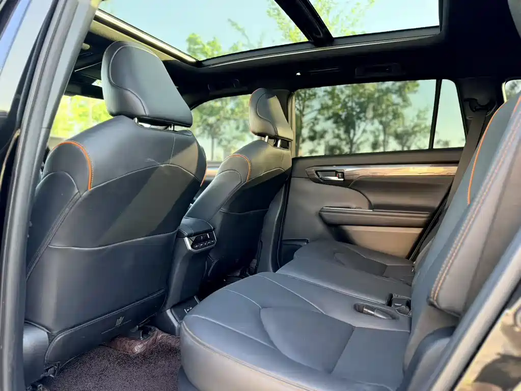 Toyota Crown Kluger 2024 2.5L HEV Luxury