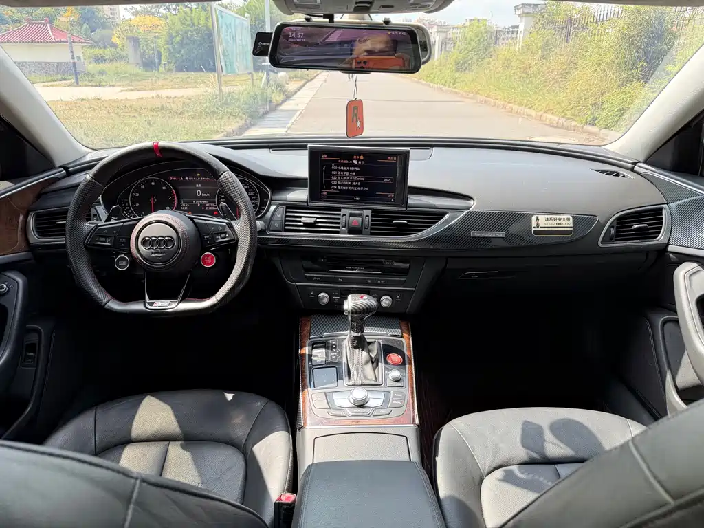 Audi A6L — миниатюра 10