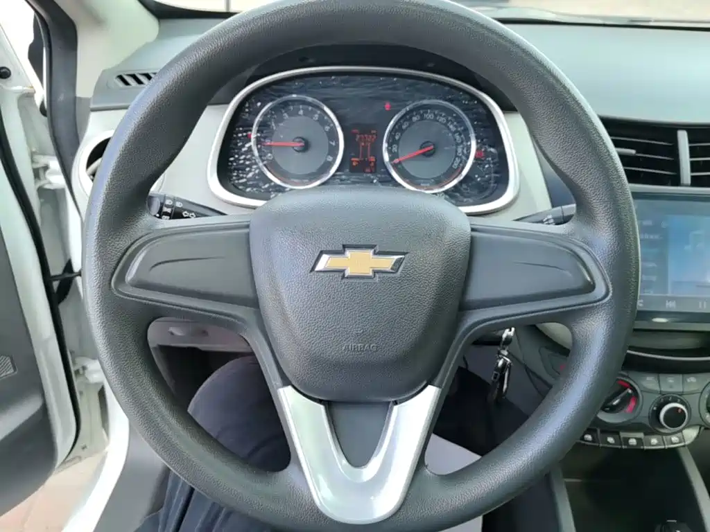 Chevrolet Sail — миниатюра 11