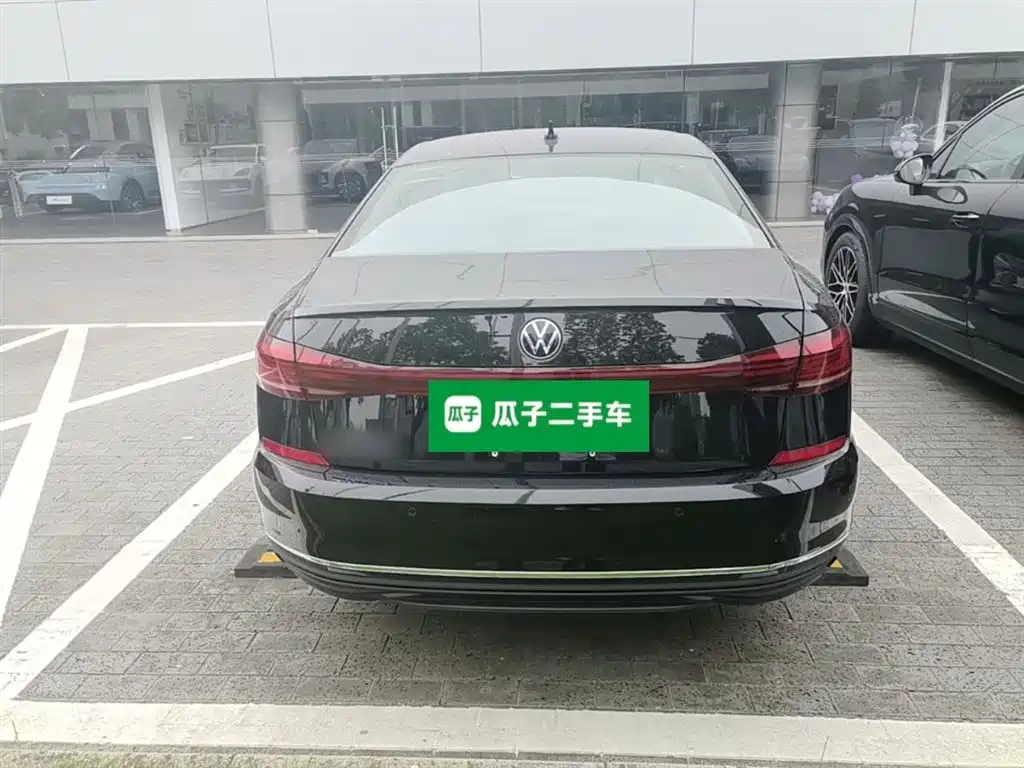 Volkswagen Passat 2025 280TSI